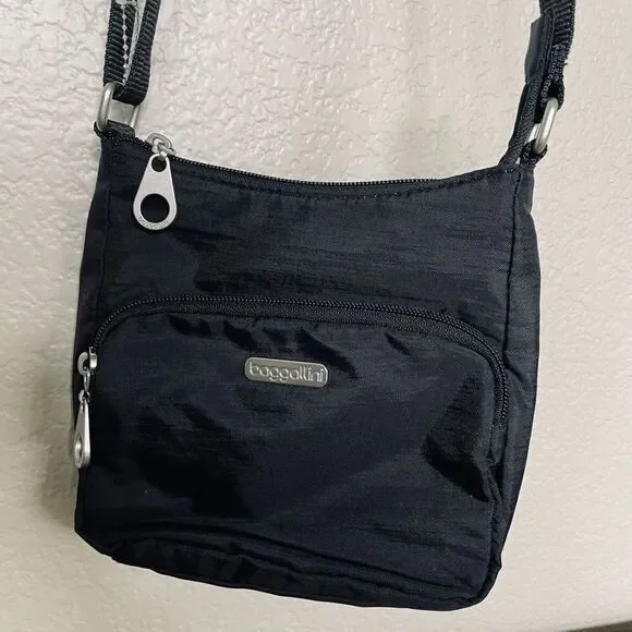 Baggallini Black Crossbody Small Purse Bag - Picture 2 of 4